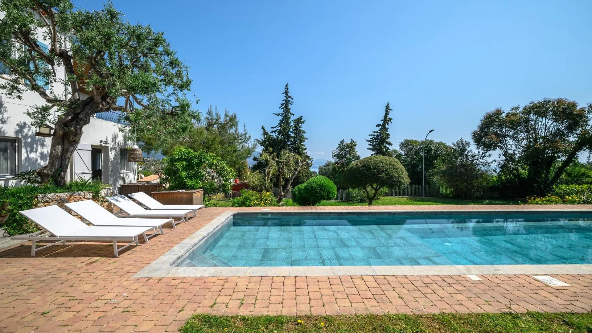 Villa Shangrila, Charming House With Sea View, Swimming Pool And Garden Nr Monaco And Italy Roquebrune-Cap-Martin 0*,  France