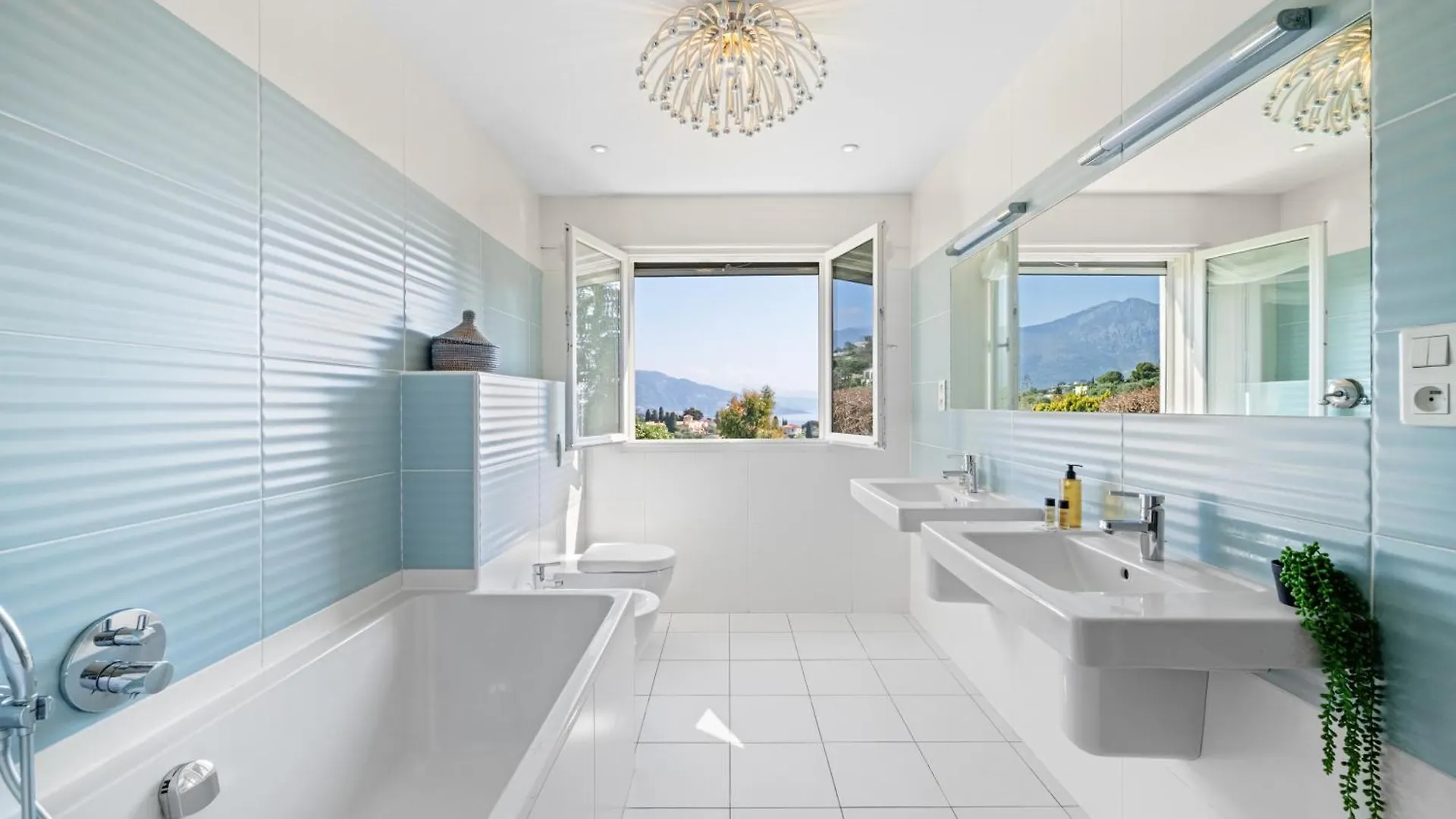 Villa Shangrila, Charming House With Sea View, Swimming Pool And Garden Nr Monaco And Italy Roquebrune-Cap-Martin